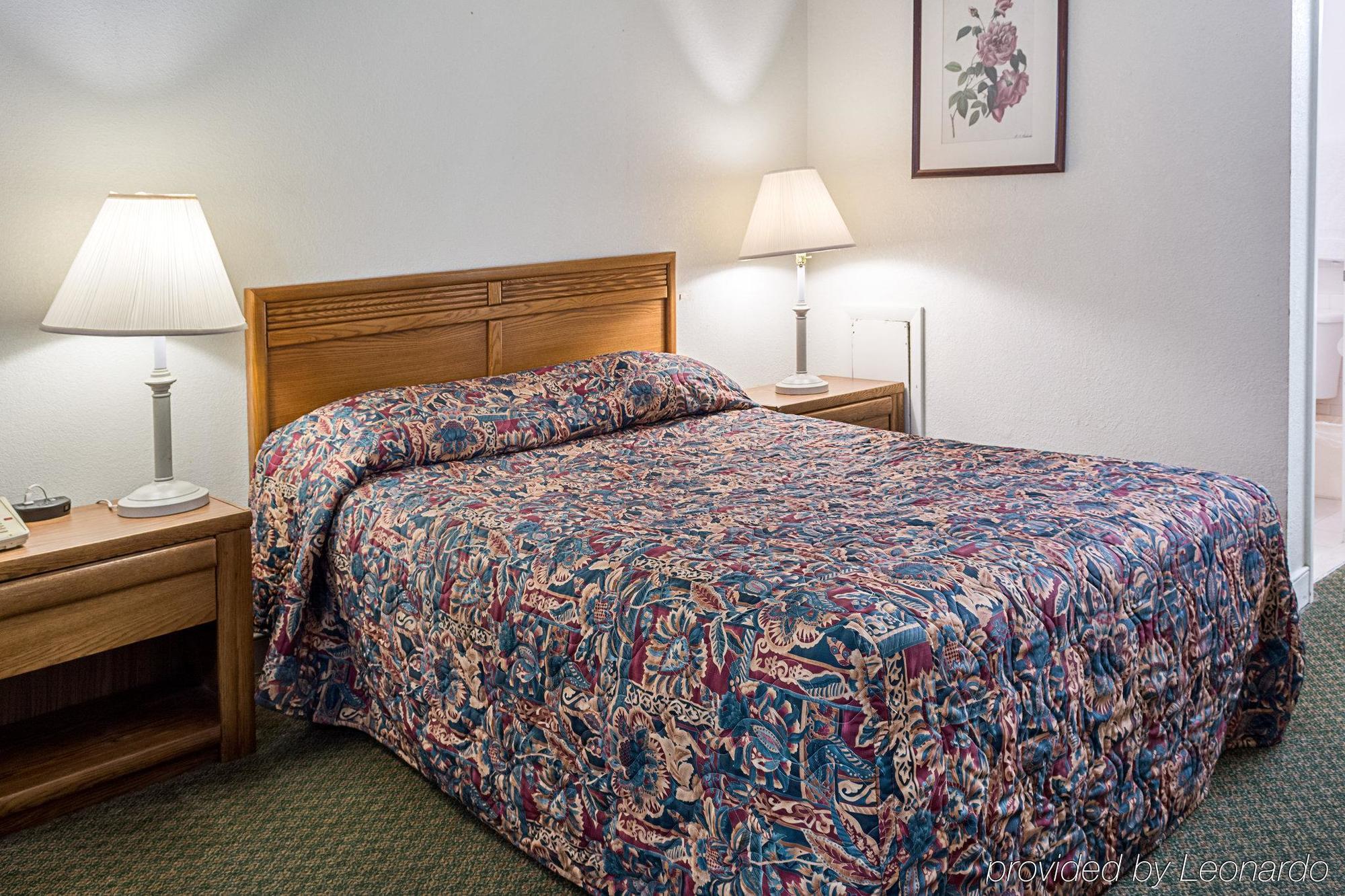 Gateway Inn Templeton エクステリア 写真