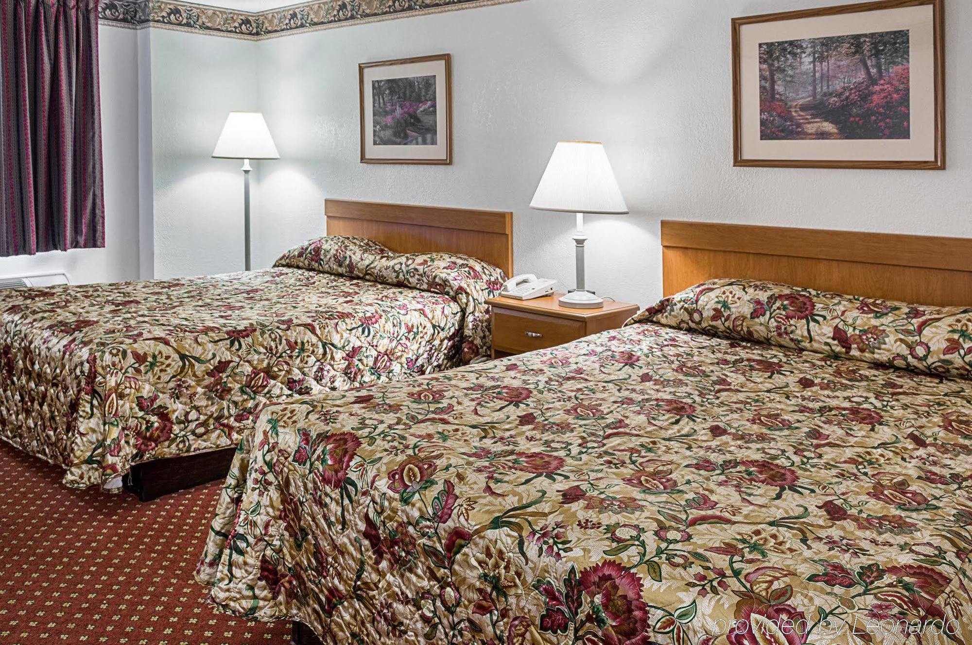 Gateway Inn Templeton エクステリア 写真