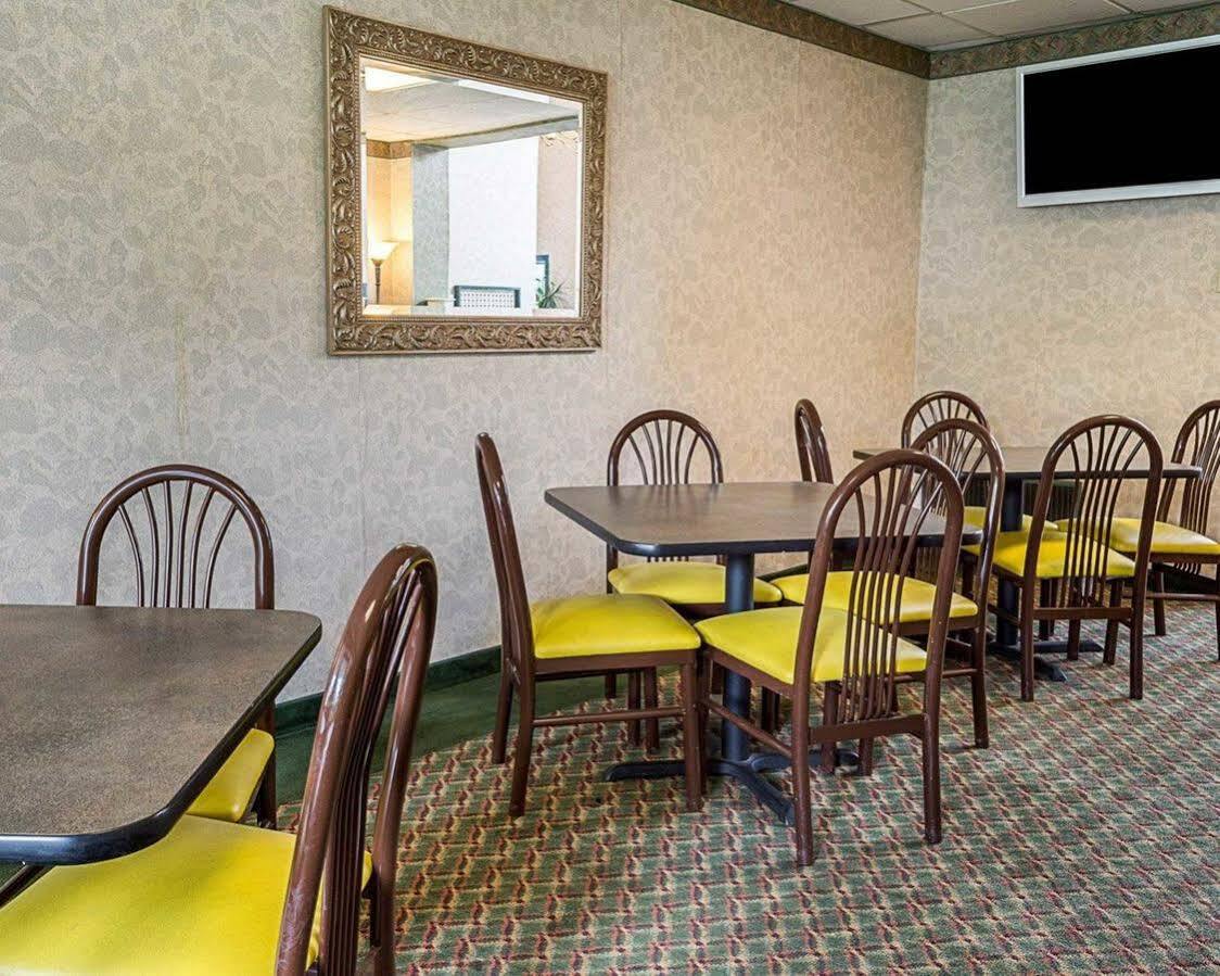 Gateway Inn Templeton エクステリア 写真